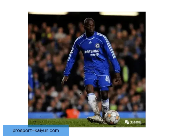 穆西亚拉防守参与显著提升，成为球队不可或缺的中场屏障，状态回暖。